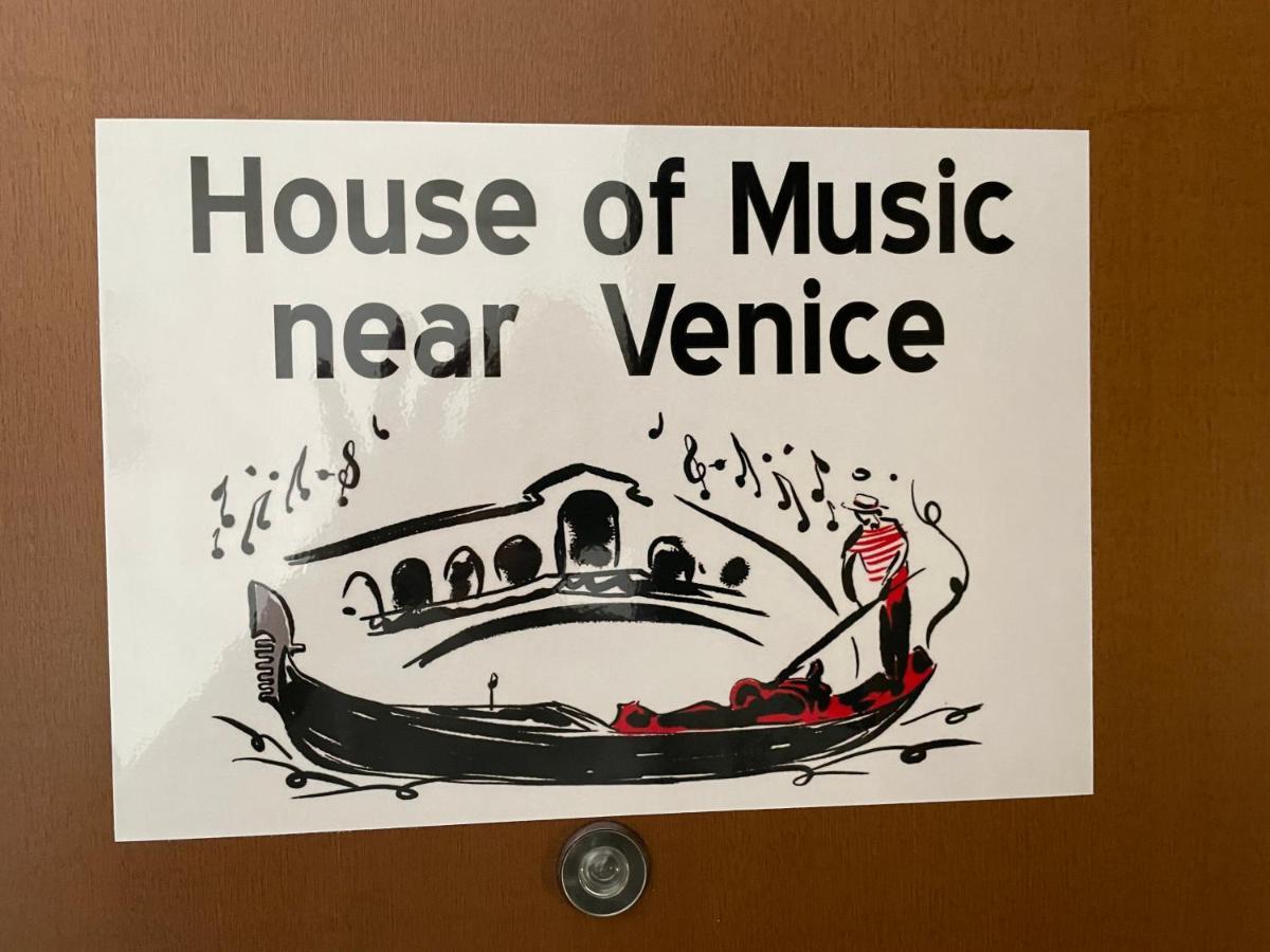 House Of Music Near Venice Mogliano Veneto Exterior foto